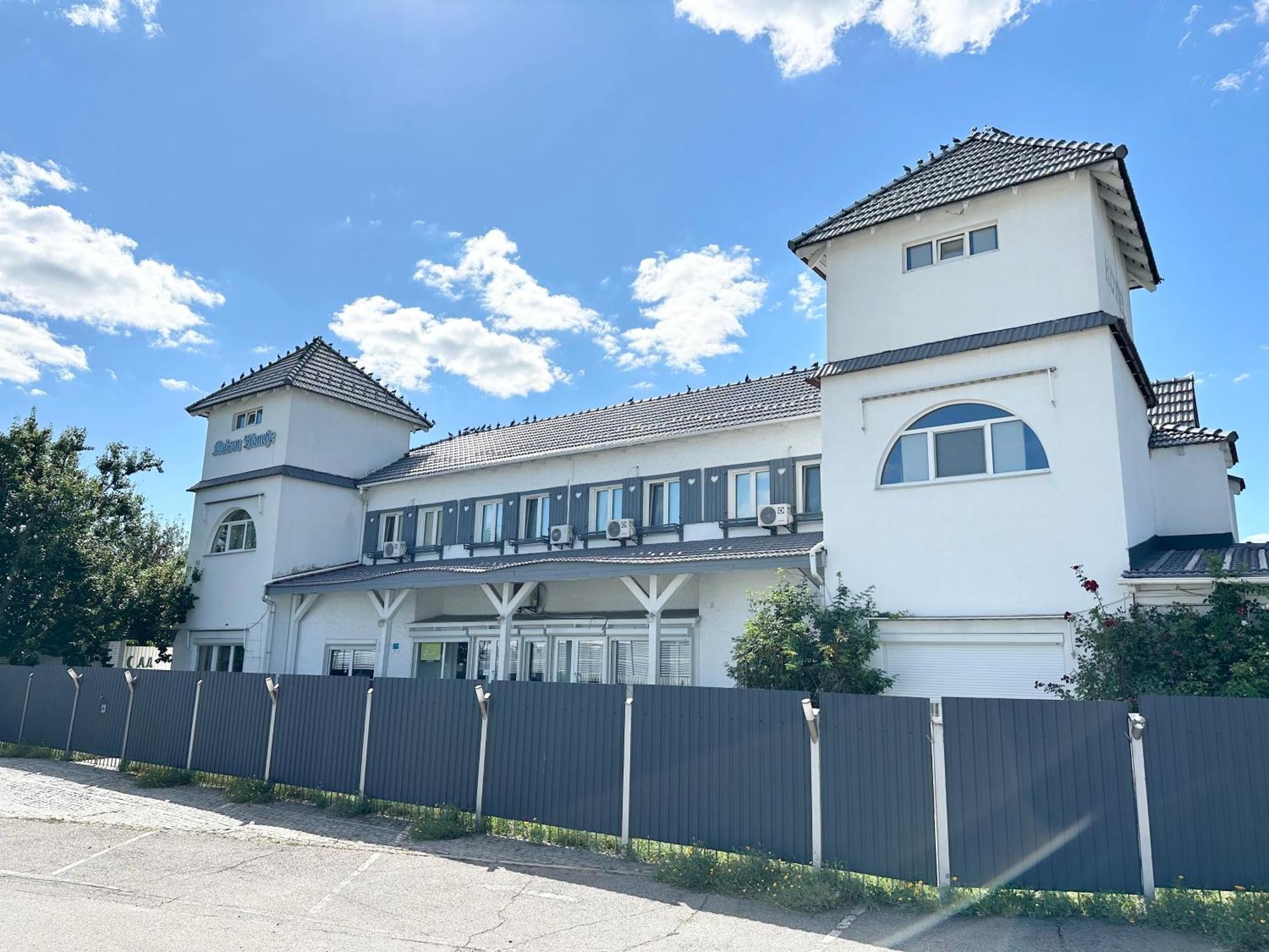 Maison Blanche Ecohousе Mytnitsa Bagian luar foto