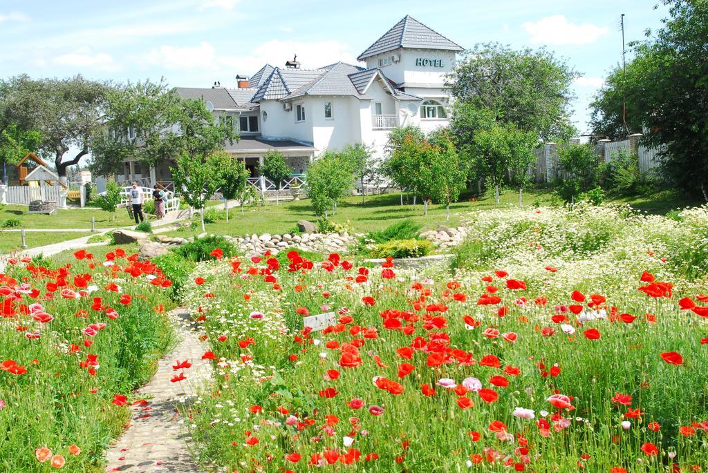 Maison Blanche Ecohousе Mytnitsa Bagian luar foto
