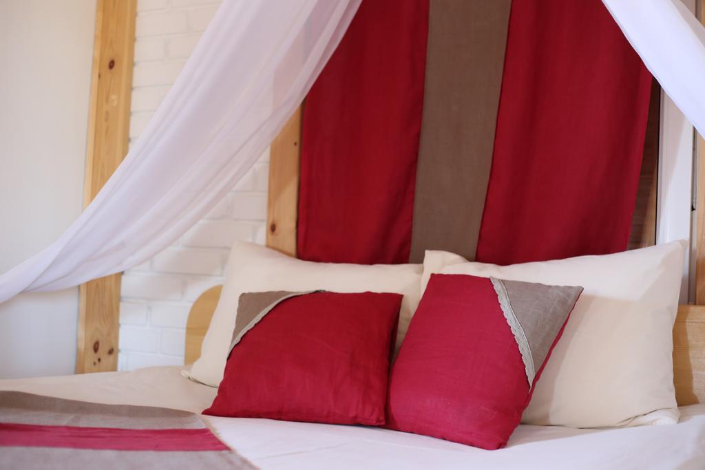 Maison Blanche Ecohousе Mytnitsa Bagian luar foto